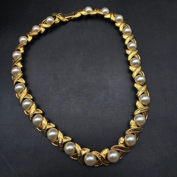 Napier Gold Tone Faux Pearl Necklace X O Link Vintage Costume Jewelry - Picture 2 of 8